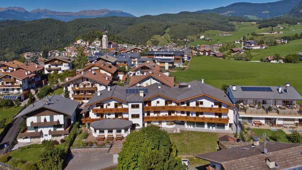 Hotel Viktoria Castelrotto Exteriör bild