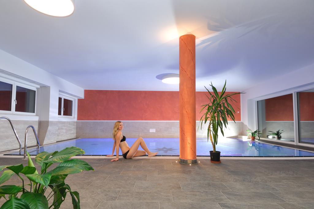 Hotel Viktoria Castelrotto Exteriör bild